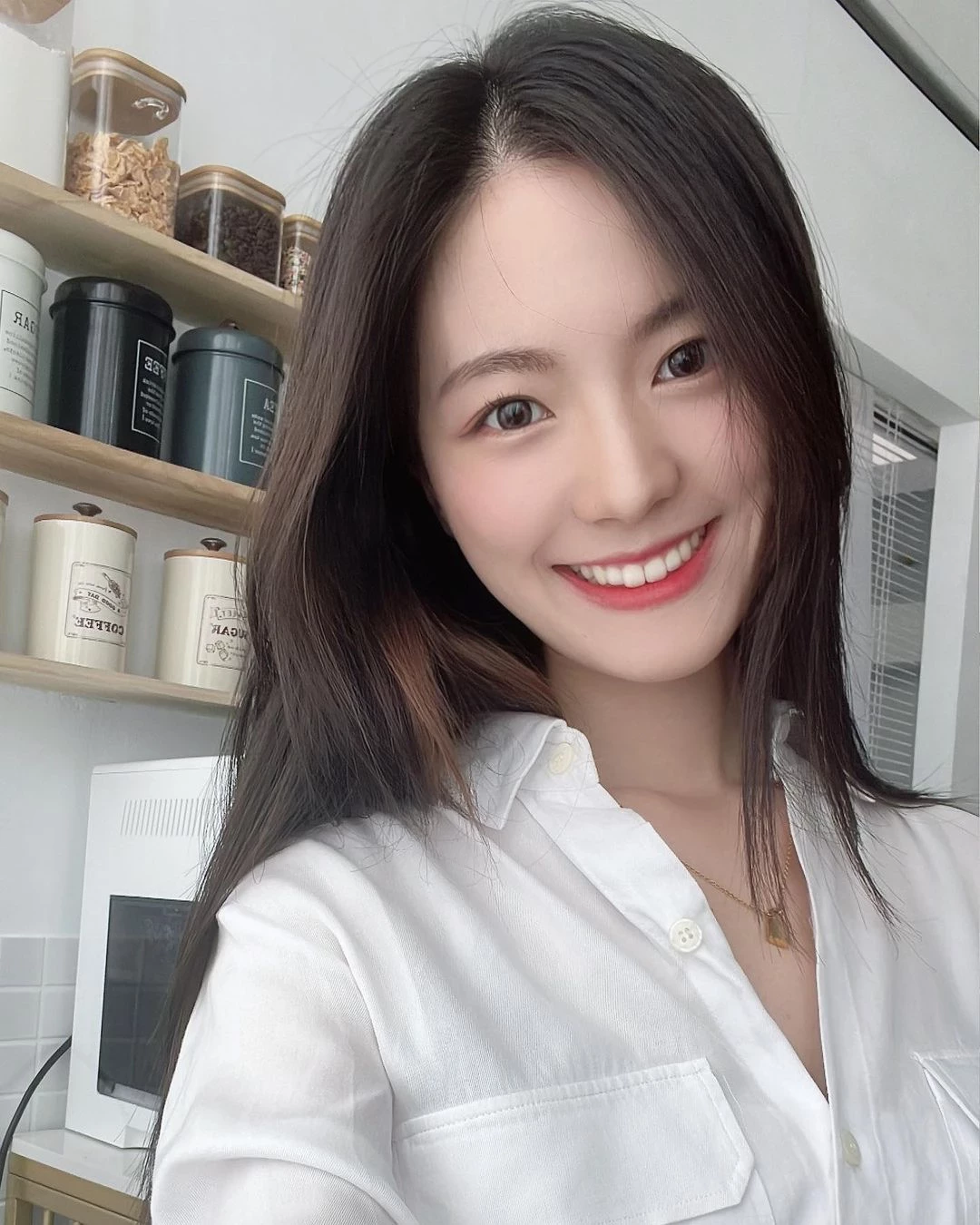 气质型美人“啾啾”不管哪个角度看都令人窒息 [10P]