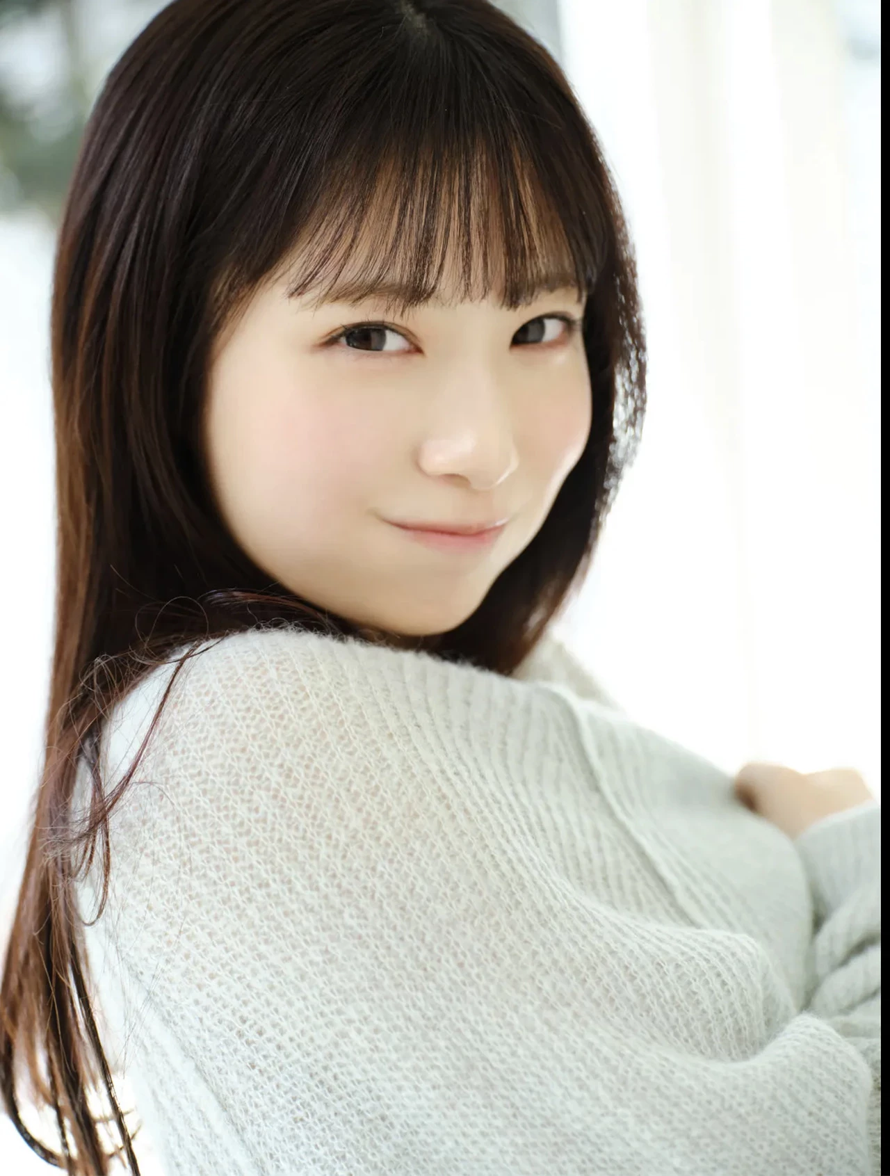 [澪川舞香] 白皙的肌肤吹弹可破 还有迷人的电眼 [20P]